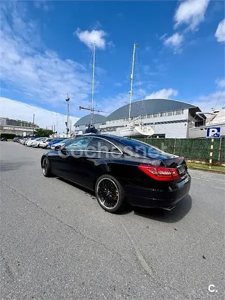 Usado Mercedes E250 Elegance 204 CV (150 kW) 2010 Negro Coupe