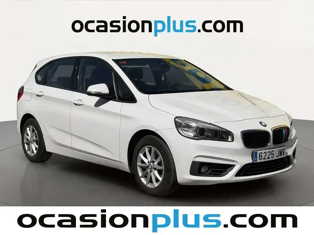 Usado BMW 218 Active Tourer 150 CV (110 kW) 2016 Blanco Monovolumen