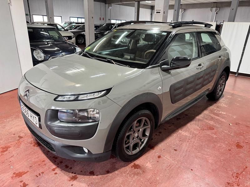 Usado Citroën C4 Cactus Feel 100 CV (73 kW) 2014 Gris / plata Utilitario