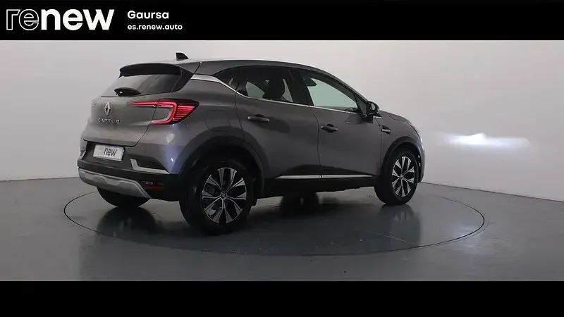 Usado Renault Captur Techno 140 CV (102 kW) 2023 Gris SUV