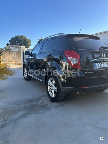 Negro Usado 2015 Ssangyong (KGM) Korando Limited SUV | 9000 € (Super precio) - Imagen 1/1