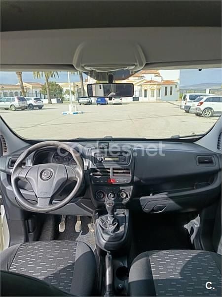 Usado Opel Combo Expression 90 CV (66 kW) 2015 Blanco Monovolumen