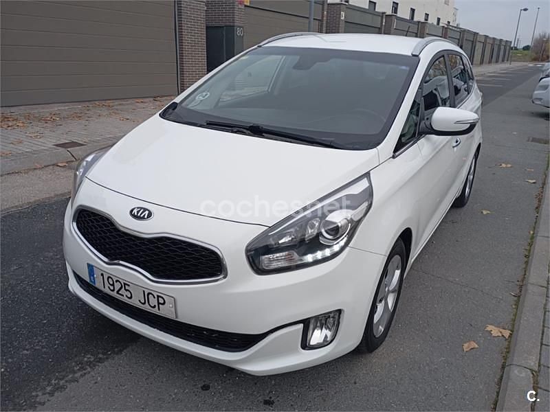 Blanco Usado 2015 Kia Carens Monovolumen | 7800 € (Buen precio) - Imagen 1/4