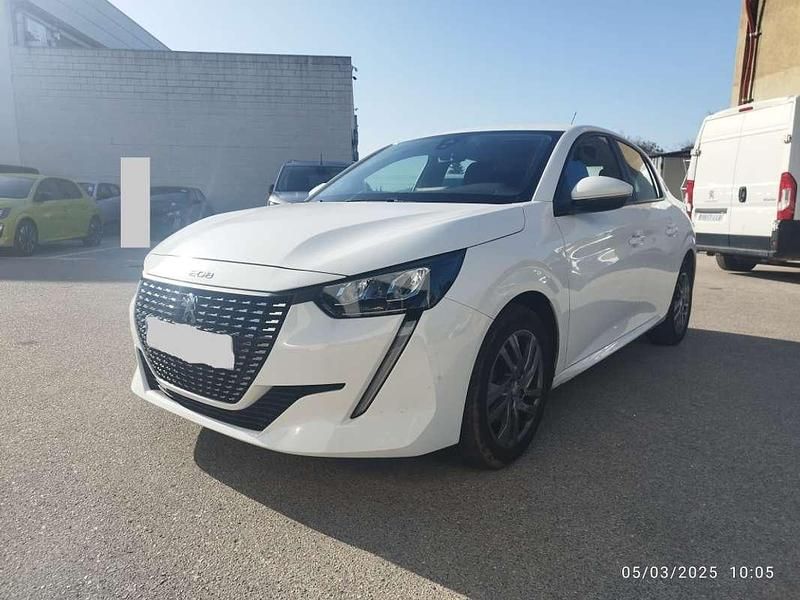 Blanco Usado 2021 Peugeot 208 Active Utilitario | 13.500 € (Precio justo) - Imagen 1/4
