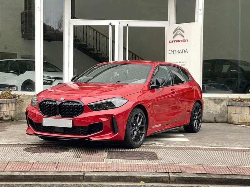 Usado BMW M135 M Sport 306 CV (225 kW) 2022 Rojo Utilitario