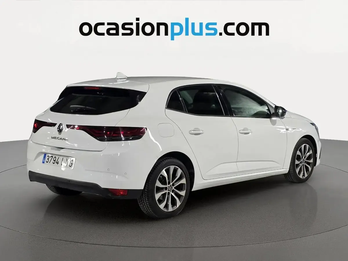 Usado Renault Mégane Zen 140 CV (102 kW) 2022 Blanco Utilitario