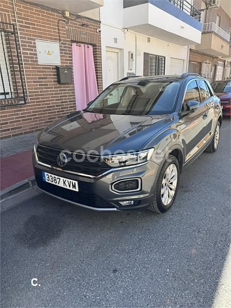 Usado VW T-Roc Edition 115 CV (84 kW) 2019 Gris / plata SUV