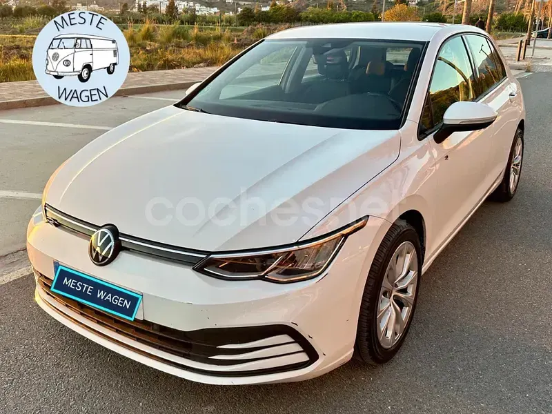 Usado VW Golf VIII Life 115 CV (84 kW) 2022 Blanco Berlina