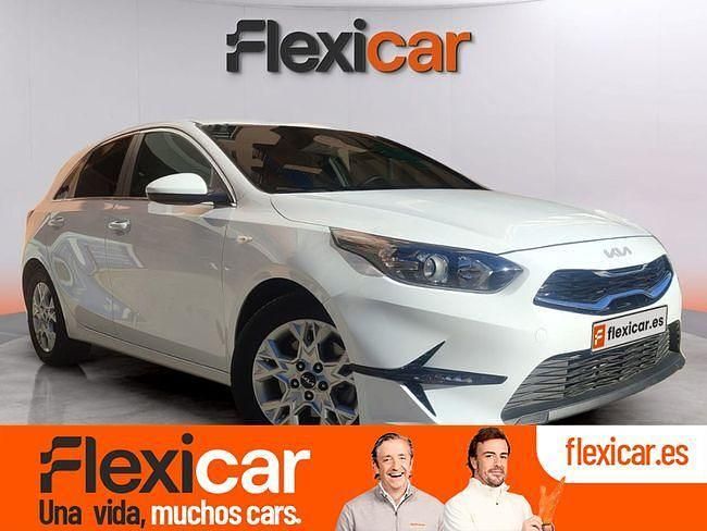 Blanco Usado 2022 Kia Ceed Utilitario | 16.290 € (Precio justo) - Imagen 1/4