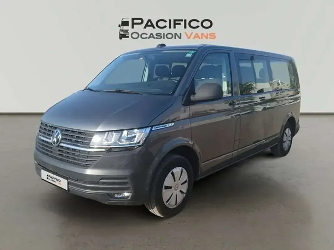 Usado VW Caravelle 150 CV (110 kW) 2021 Gris Van