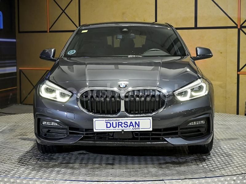 Usado BMW 118 150 CV (110 kW) 2020 Gris / plata Utilitario