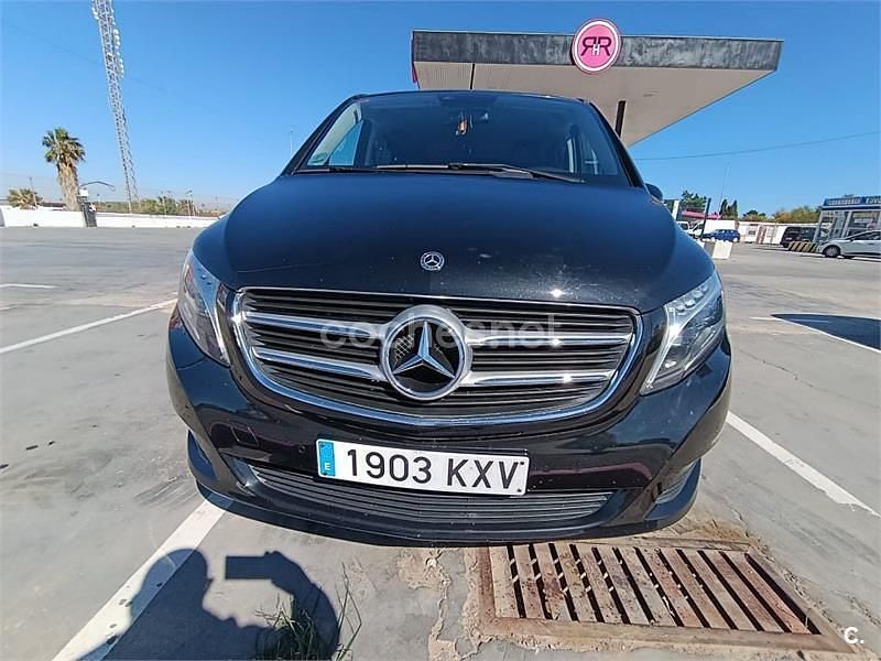 Usado Mercedes V220 Exclusive 163 CV (119 kW) 2019 Negro Monovolumen