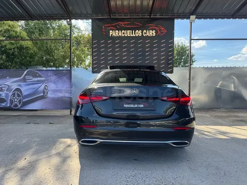Usado Mercedes C220 200 CV (147 kW) 2022 Marrón Berlina