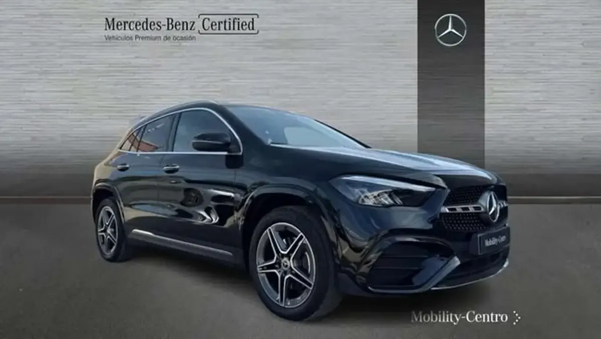 Usado Mercedes GLA250 165 CV (121 kW) 2025 Negro SUV