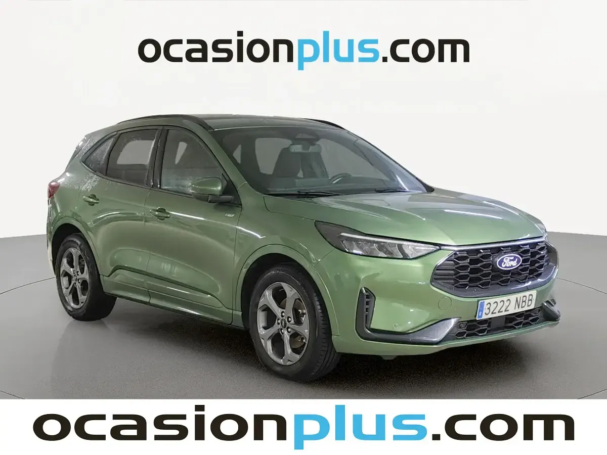Usado Ford Kuga ST-Line 150 CV (110 kW) 2025 Verde SUV
