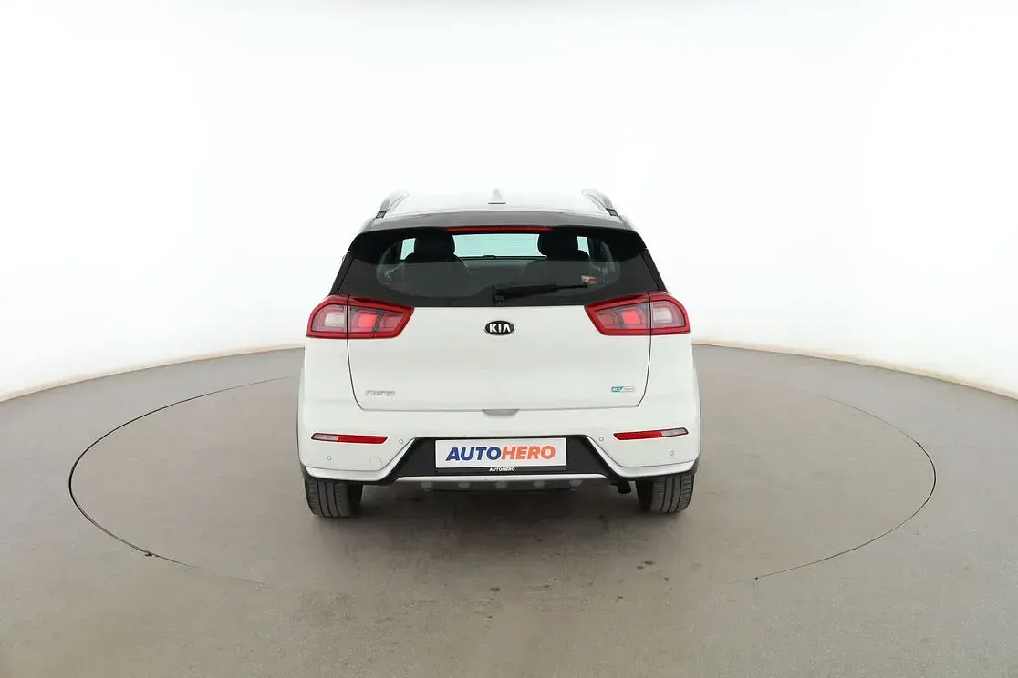 Usado Kia Niro 141 CV (103 kW) 2017 Blanco SUV