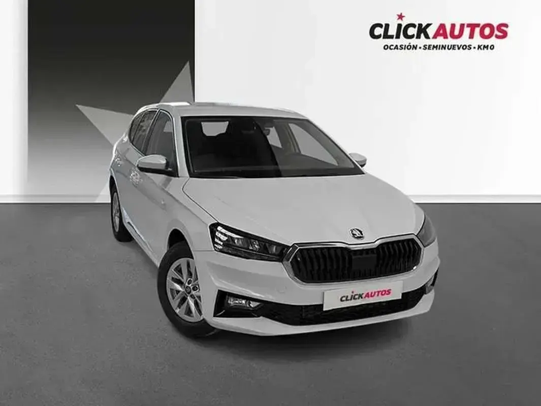 Usado Skoda Fabia Selection 116 CV (85 kW) 2025 Blanco Utilitario