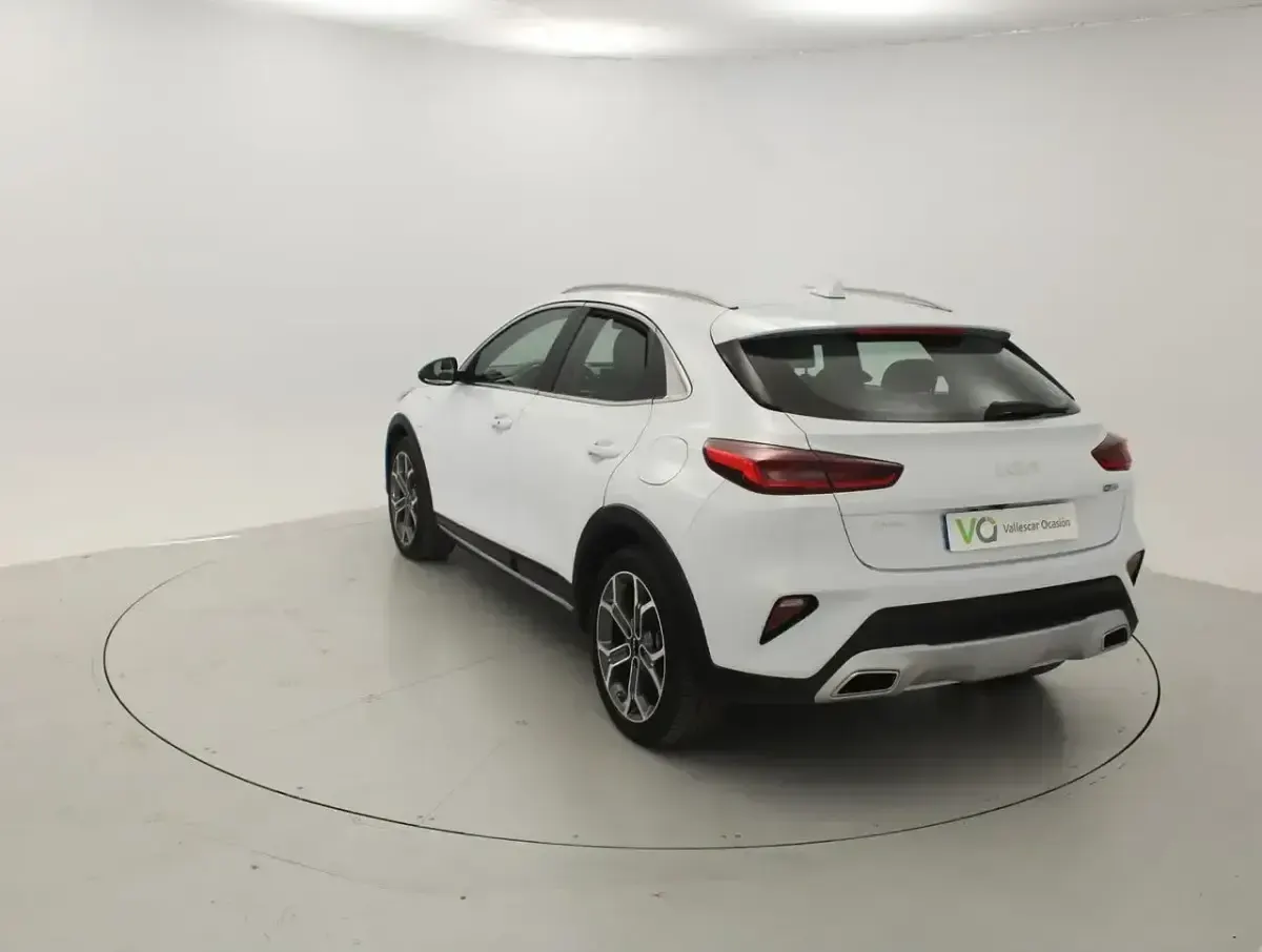 Usado Kia XCeed 141 CV (103 kW) 2022 Blanco SUV