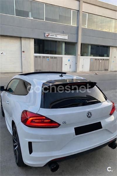 Begagnad VW Scirocco R-line 125 HK (91 kW) 2017 Vit Sportkupé