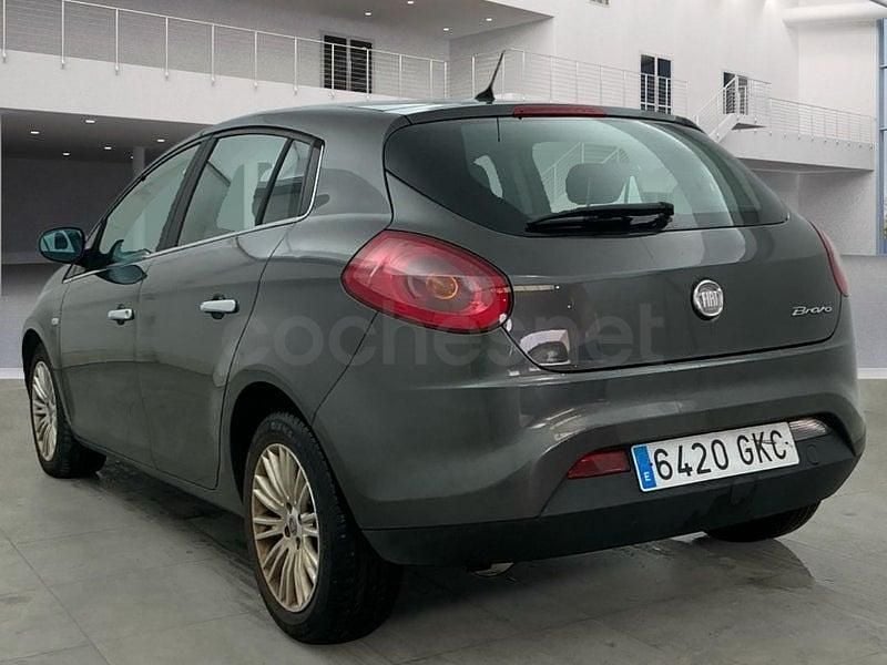 Usado Fiat Bravo Emotion 120 CV (88 kW) 2008 Gris / plata Utilitario