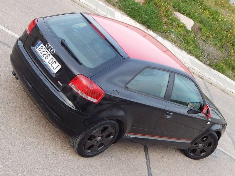 Usado Audi A3 Attraction 105 CV (77 kW) 2005 Negro Utilitario