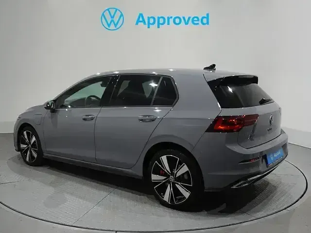 Usado VW Golf VIII GTE 245 CV (180 kW) 2023 Gris Utilitario