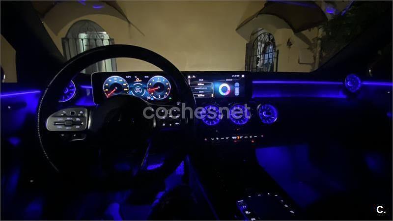 Usado Mercedes CLA200 156 CV (114 kW) 2019 Rojo Berlina