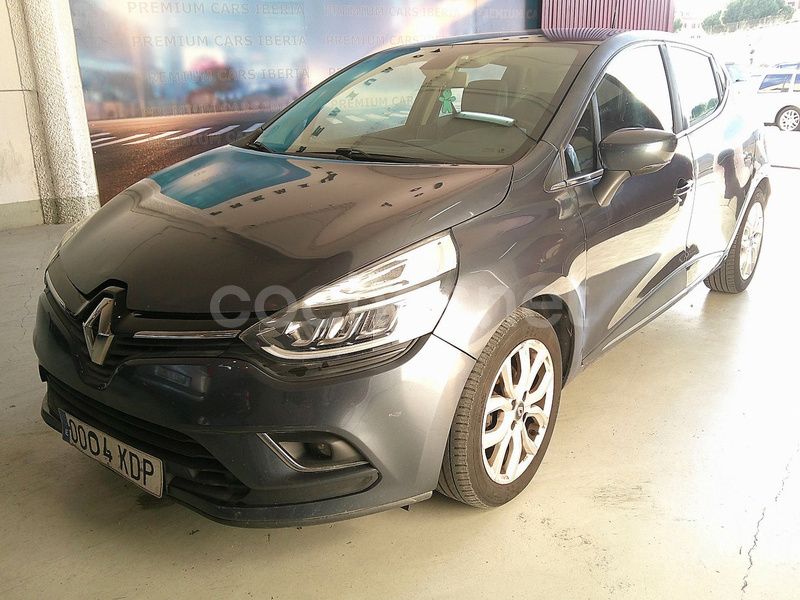 Gris / plata Usado 2017 Renault Clio IV Zen Berlina | 6290 € (Buen precio) - Imagen 1/4