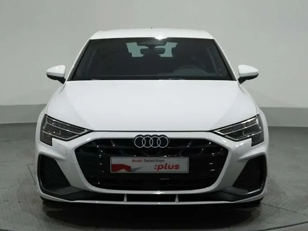 Nuevo Audi A3 Sportback S-Line 150 CV (110 kW) 2026 Blanco Utilitario