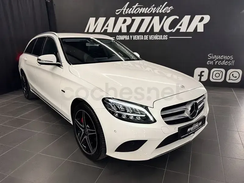 Usado Mercedes C300 245 CV (180 kW) 2019 Blanco Familiar