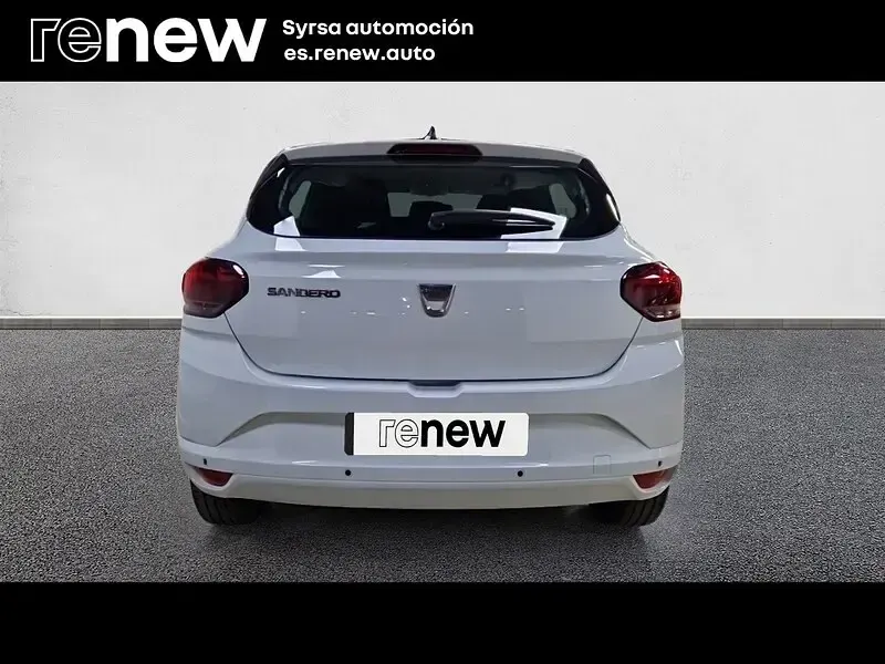 Usado Dacia Sandero Comfort 90 CV (66 kW) 2022 Blanco Berlina