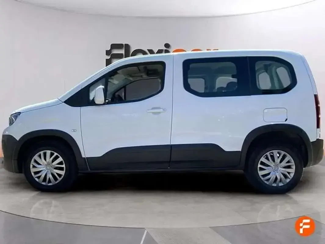 Usado Peugeot Rifter Active 102 CV (75 kW) 2021 Blanco Monovolumen