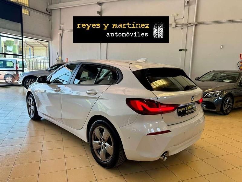 Usado BMW 118 136 CV (100 kW) 2021 Blanco Utilitario
