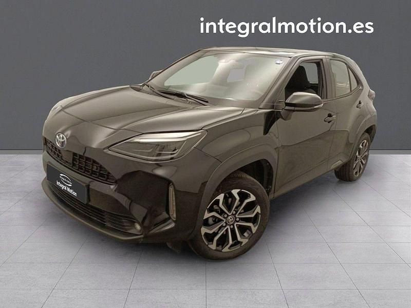 Gris Usado 2024 Toyota Yaris Hybrid Business Edition | 27.500 € (Caro) - Imagen 1/4