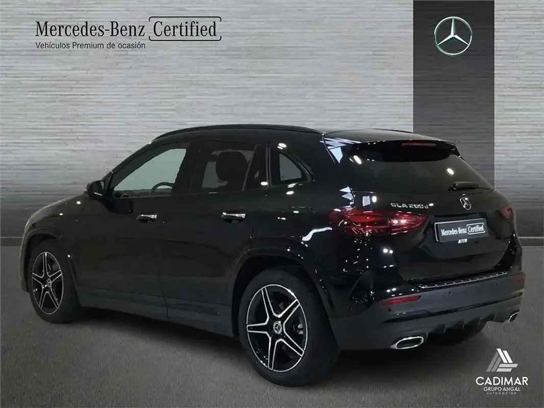 Usado Mercedes GLA200 150 CV (110 kW) 2025 SUV