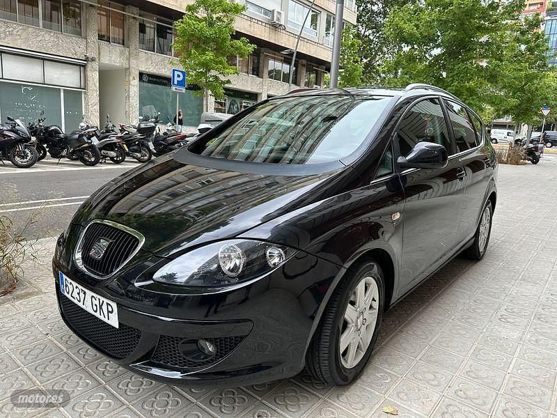Negro Usado 2009 Seat Altea XL Sport Monovolumen | 7900 € (Precio justo) - Imagen 1/4