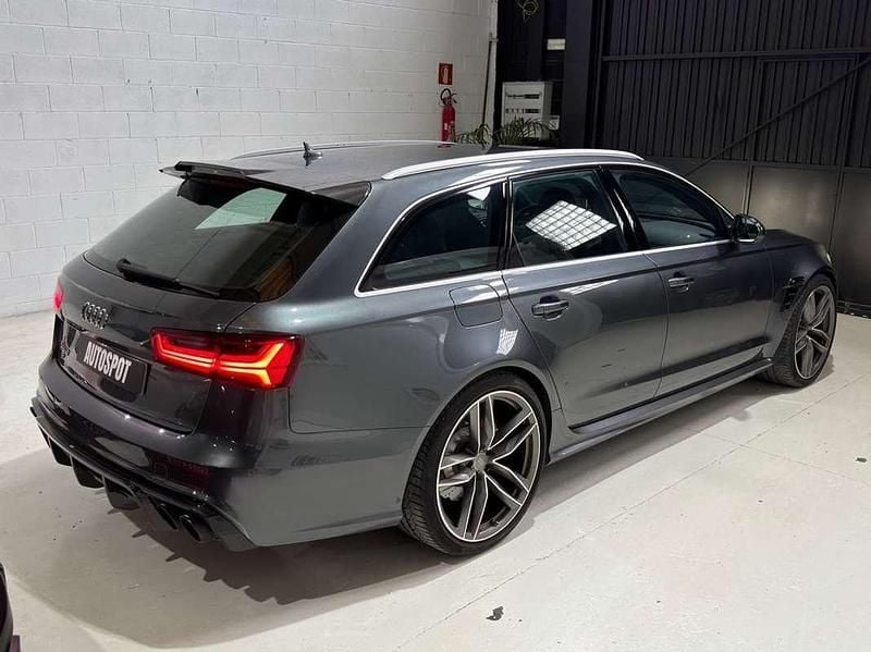 Usado Audi RS6 Performance 605 CV (444 kW) 2018 Gris Familiar
