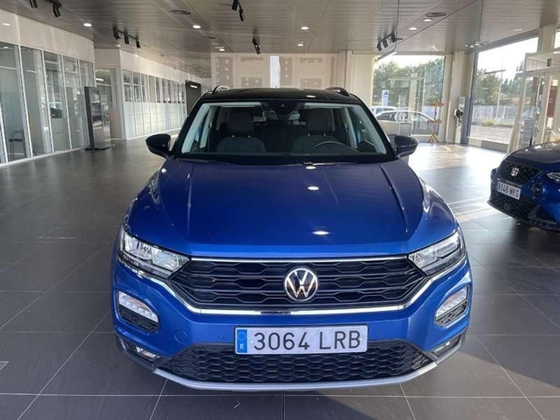 Usado VW T-Roc Advance 110 CV (80 kW) 2021 Azul SUV