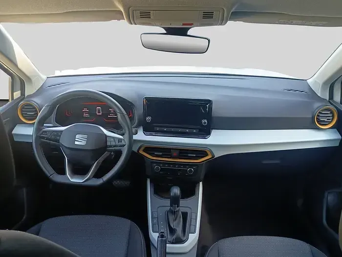 Usado Seat Arona Style 115 CV (84 kW) 2025 Blanco SUV