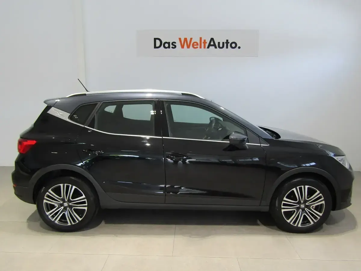 Usado Seat Arona Xperience 115 CV (84 kW) 2024 Negro SUV