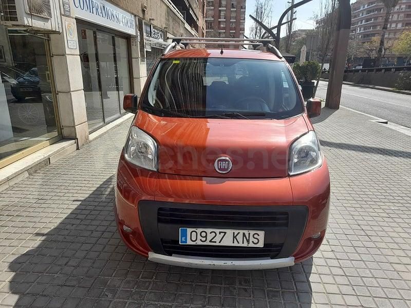 Usado Fiat Qubo Dynamic 95 CV (69 kW) 2013 Naranja Monovolumen
