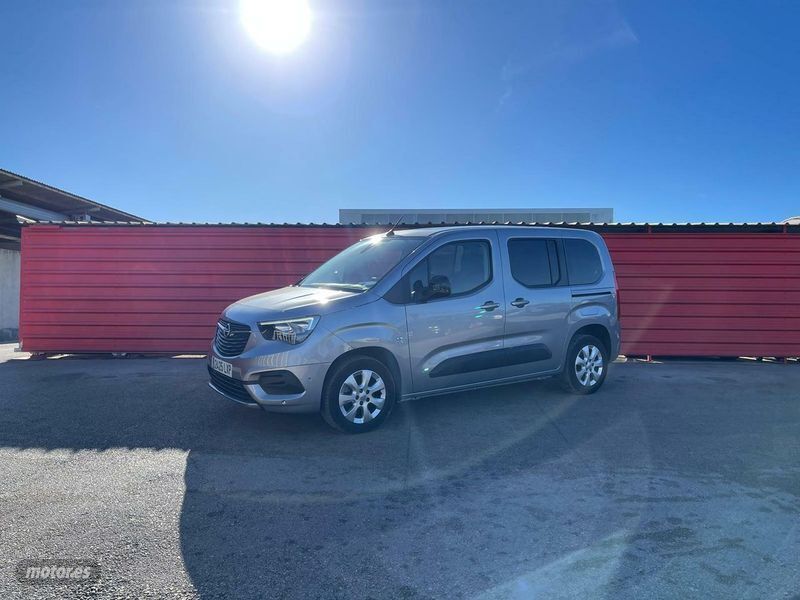 Gris Usado 2021 Opel Combo S Monovolumen | 24.450 € (Caro) - Imagen 1/4