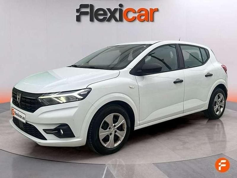 Usado Dacia Sandero Essentiel 67 CV (49 kW) 2021 Blanco Utilitario