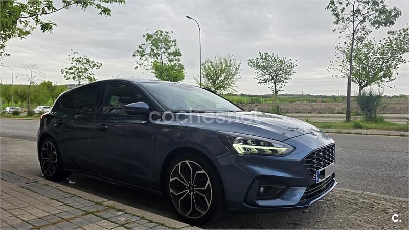 Usado Ford Focus ST-Line 125 CV (91 kW) 2019 Azul Berlina