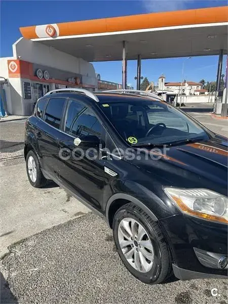 Używany Ford Kuga Titanium 163 KM (119 kW) 2010 Czarny SUV