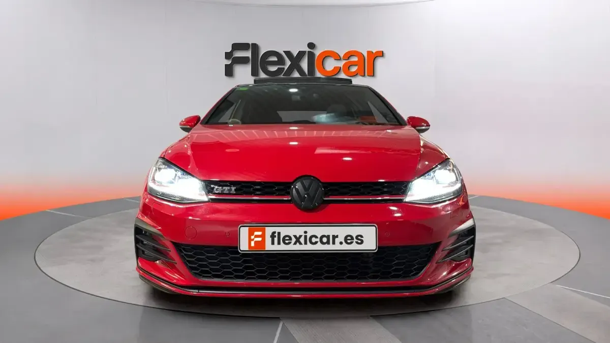 Usado VW Golf VII GTI 230 CV (169 kW) 2017 Rojo Berlina