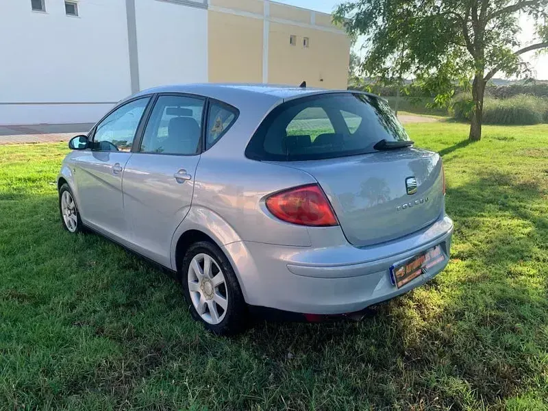 Usado Seat Toledo Stylance 140 CV (102 kW) 2006 Azul Utilitario