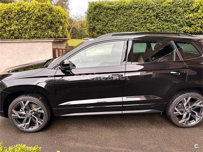 Usado Skoda Karoq SportLine 150 CV (110 kW) 2024 Negro SUV