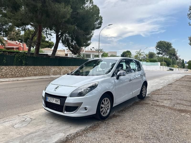 Blanco Usado 2012 Renault Scénic III Expression Monovolumen | 7490 € (Precio justo) - Imagen 1/4