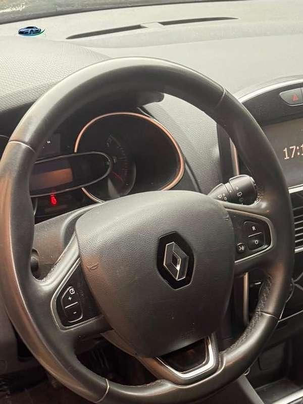 Usado Renault Clio IV Business 72 CV (52 kW) 2018 Blanco Utilitario